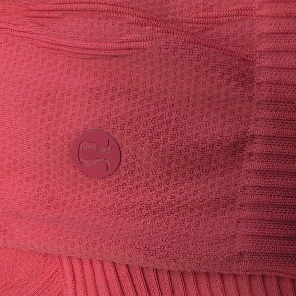 Lululemon Rest Less Pullover Flash Light Tone / Flash Light Tone Pink EUC Size 6 - Picture 6 of 7